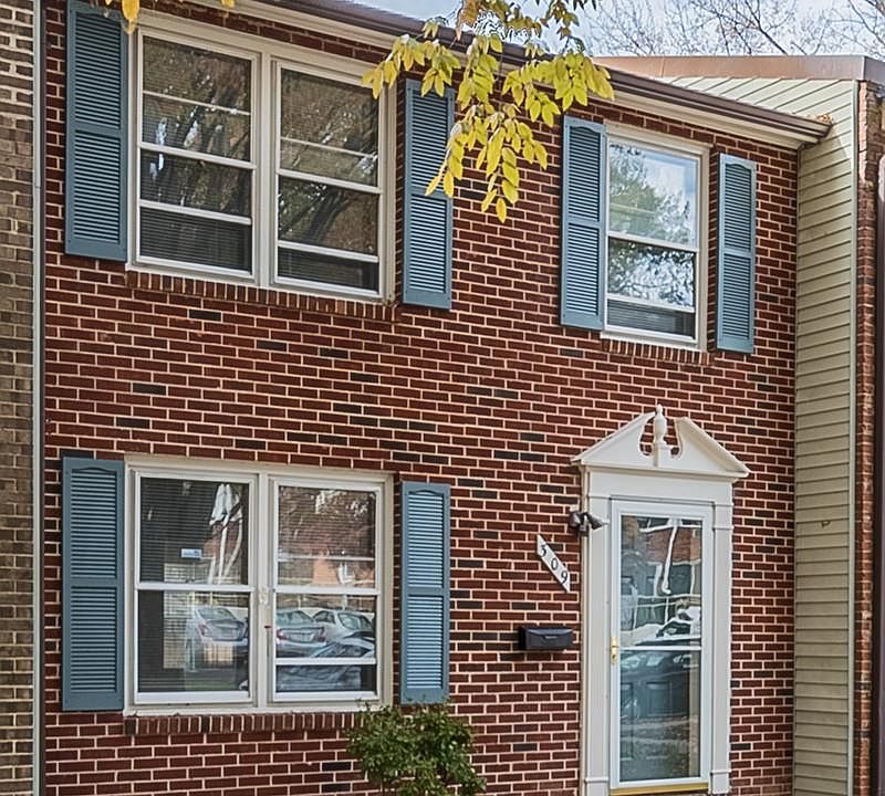 1st image of 309 James St