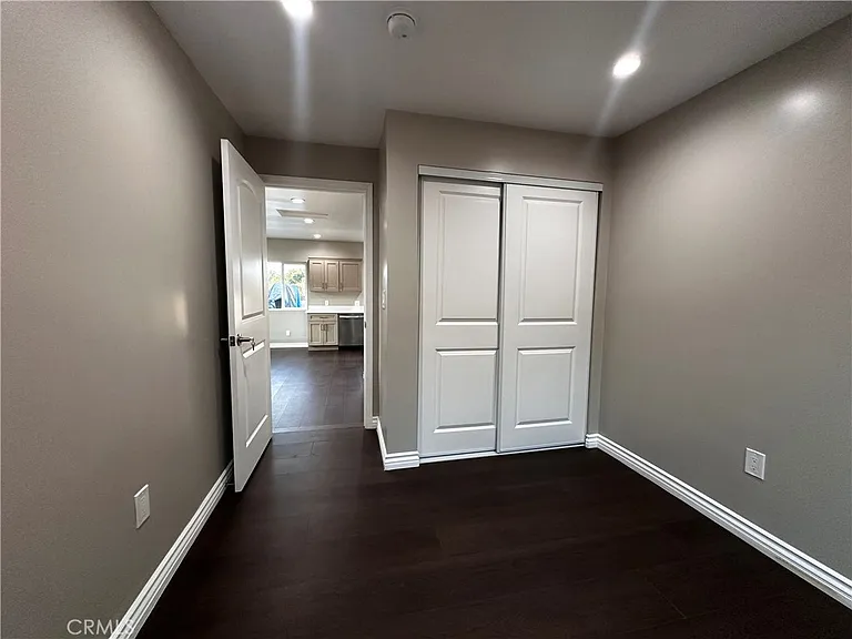 1564 W Phillips Blvd — Photo 17
