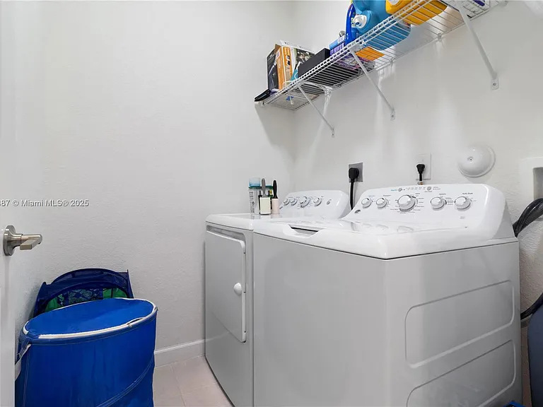3431 W 109th Pl — Photo 12