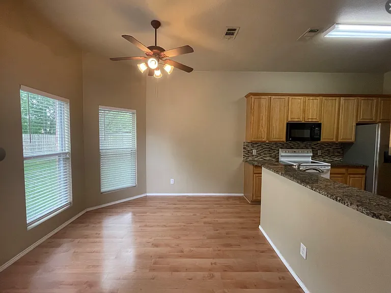 9328 Sycamore St — Photo 4
