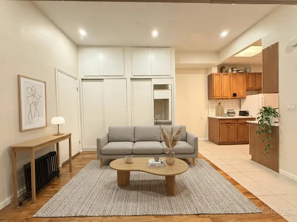 339 Lexington Avenue image 1 of 8