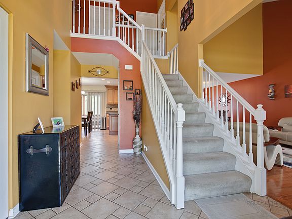 4th image of 179 Wildflower Ln