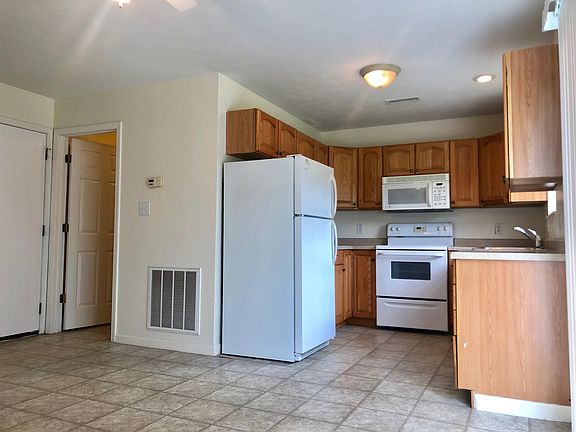 3rd image of 60 Mj Ln APT 2