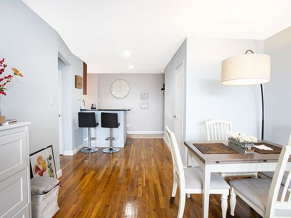 2nd image of 5015 39th St APT 4D