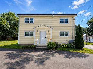 12 Mace Rd APT 4, Hampton, NH 03842