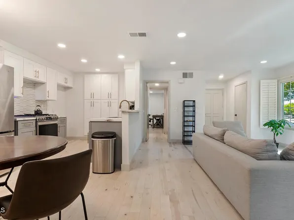 8701 Chessington Dr Unit F, Inglewood, CA 90305