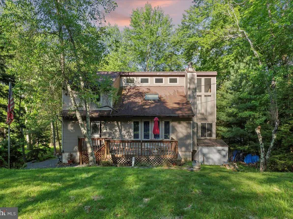 440 Orono Dr, Pocono Lake, PA 18347