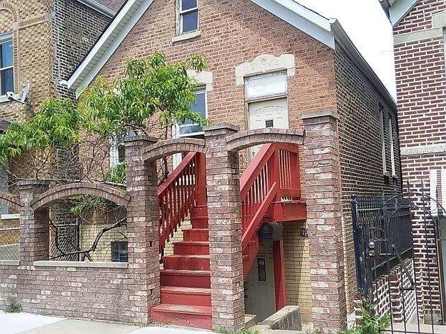 2nd image of 2836 W 25th St
