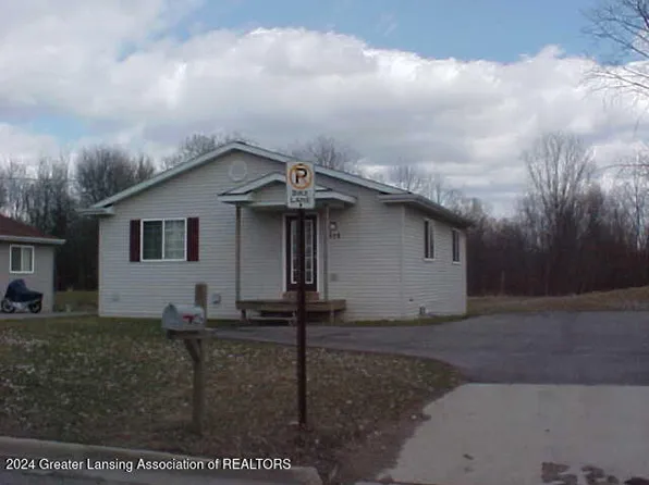 4429 N Aurelius Rd, Lansing, MI 48910
