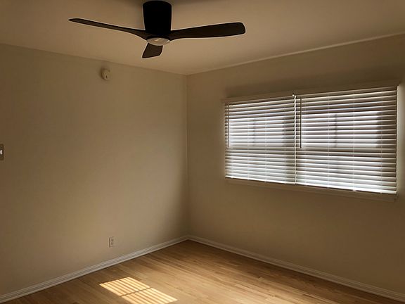 4th image of 222 Idaho Ave #228