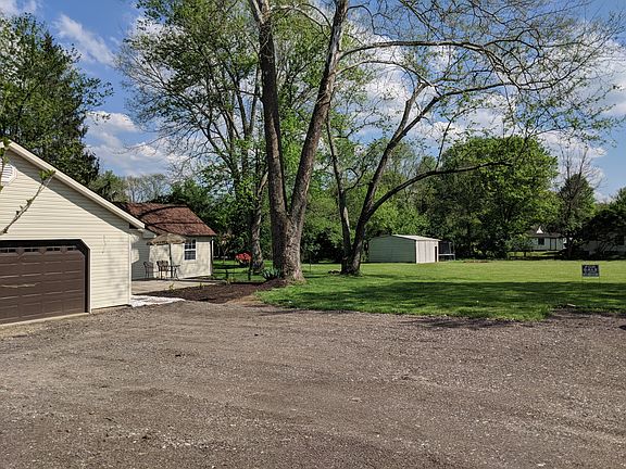 3rd image of 6140 2nd St