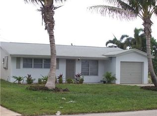 1142 Garnett St, Lantana, FL 33462
