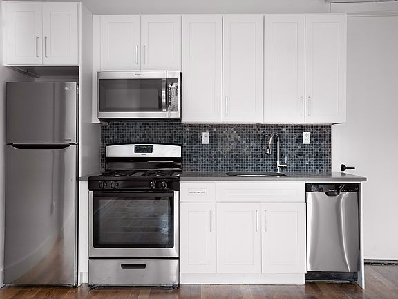 4th image of 10 W 122nd St #3