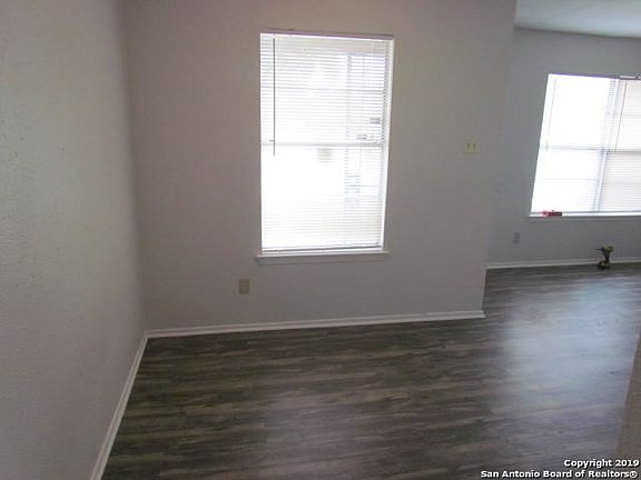 4th image of 6806 Westlawn Dr