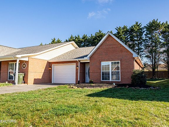 2nd image of 2908 Dominion Dr