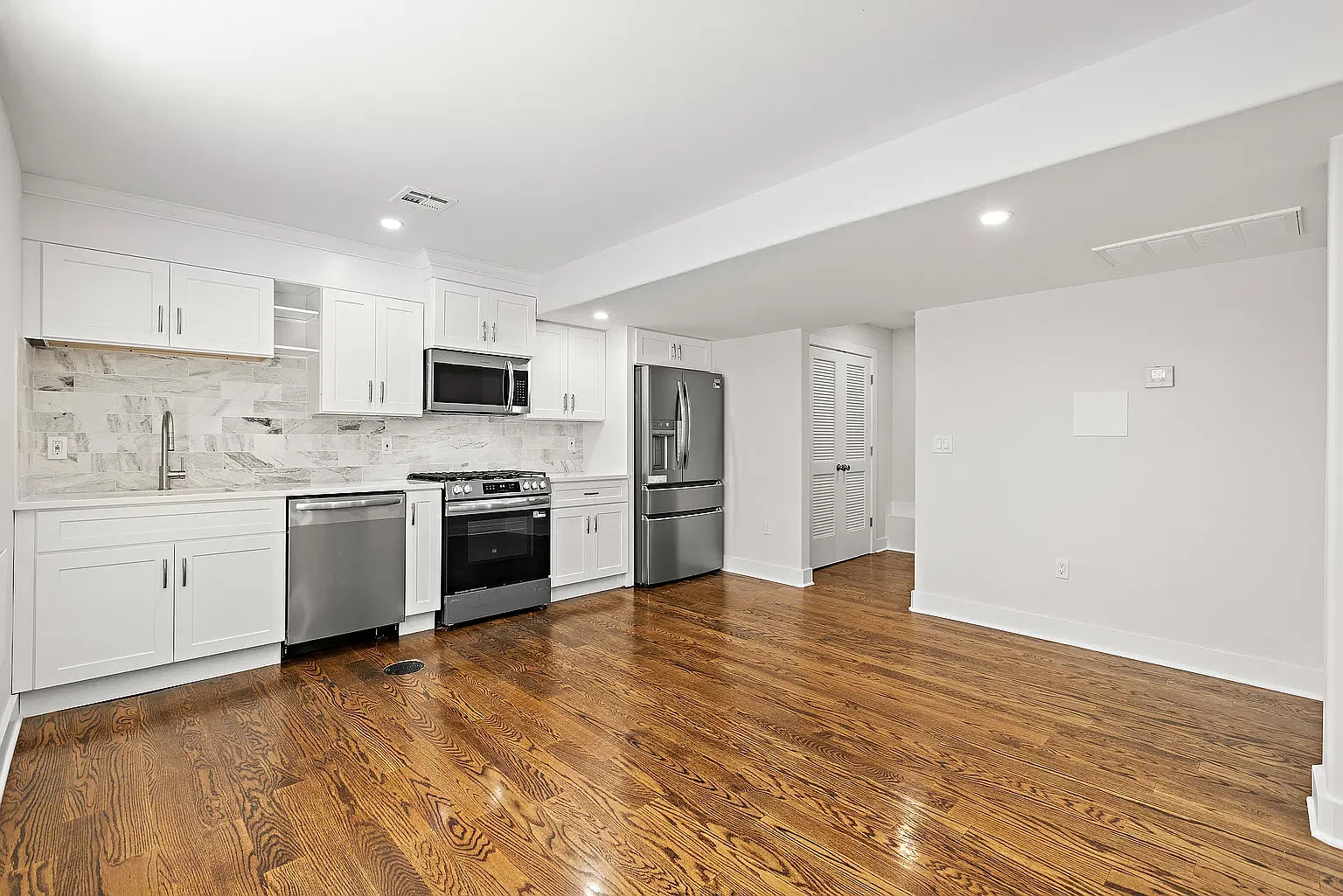 1 bed, $3,500 — Photo 2