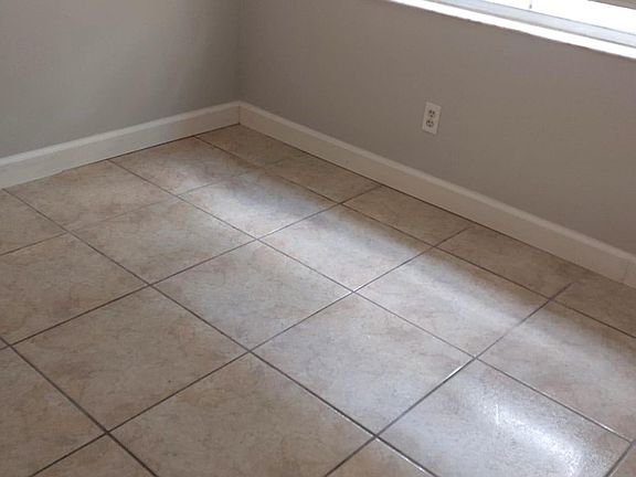 3rd image of 3004 George Mason Ave #5