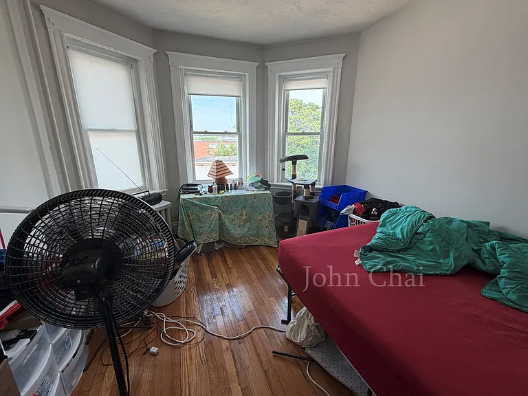 225 Kelton St #12 — Photo 15