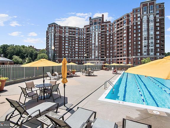2nd image of 5809 Nicholson Ln APT 803
