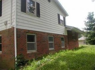 525 N Main St, English, IN 47118
