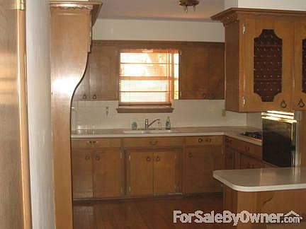 3rd image of 309 W Liberty Ave