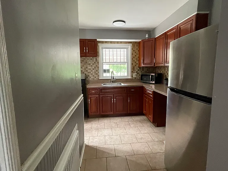 3706 Howard Park Ave — Photo 8