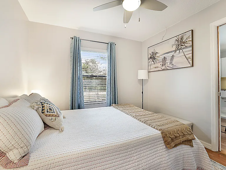 11545 Sunset Blvd — Photo 10