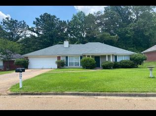 501 Walnut Grove Dr, Pearl, MS 39208