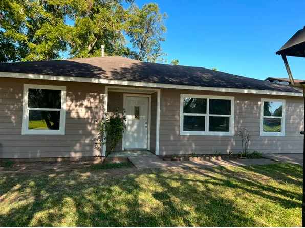 715 W Park St, Sugar Land, TX 77498