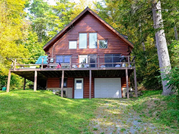 993 Cedar Mountain Rd, Castleton, VT 05743
