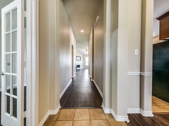 5th image of 1747 Summerwood Ln