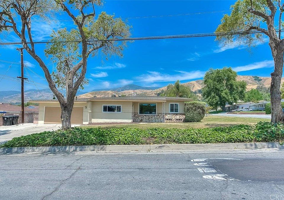 1st image of 3904 Camellia Dr