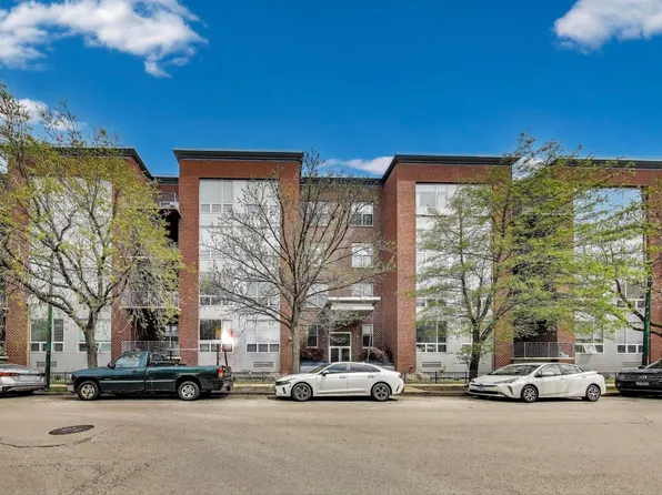 1825 N Winnebago Ave APT 404, Chicago, IL 60647