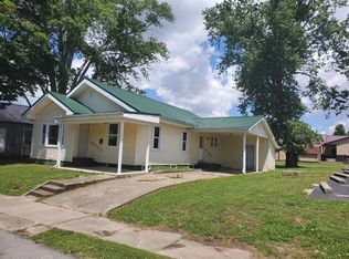321 E White River Ave, Bicknell, IN 47512