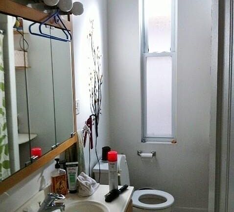 4th image of 3417 N Janssen Ave #1W