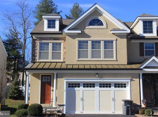 4 Stonehaven Cir, Media, PA 19063