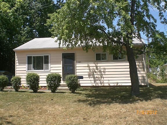 2nd image of 2381 Carew Ave