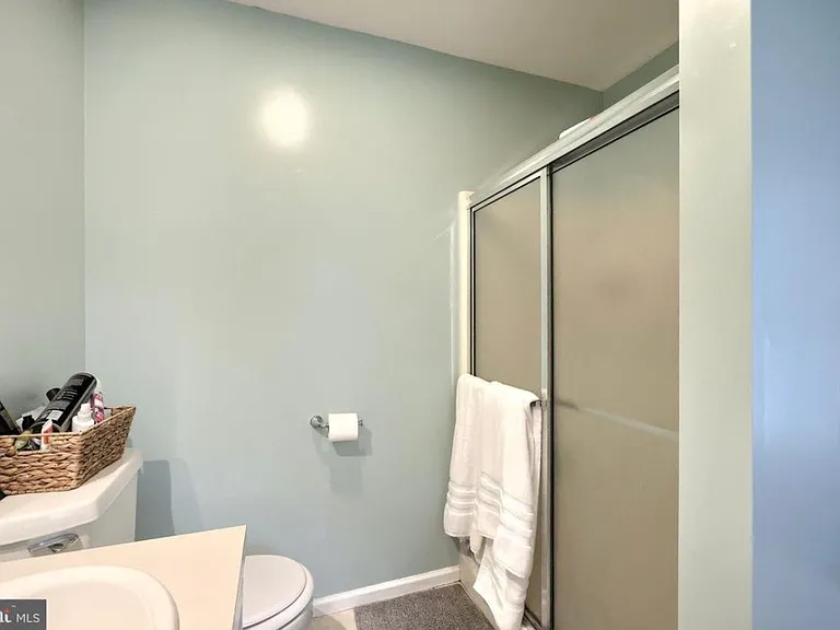 416 Huntington Dr — Photo 14