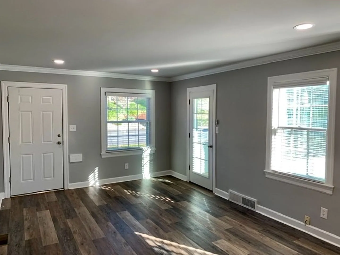 2036 Lakeside Drive (Highlands) — Photo 4