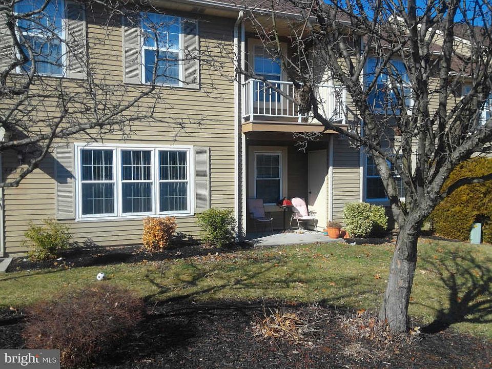 2nd image of 442 Thornwood Dr