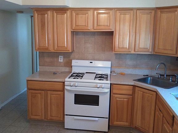 2nd image of 17 Dickie Ave