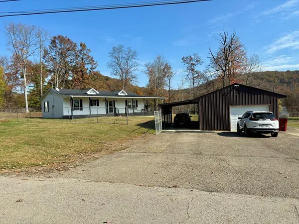 224 Pine Ln, Lucasville, OH 45648