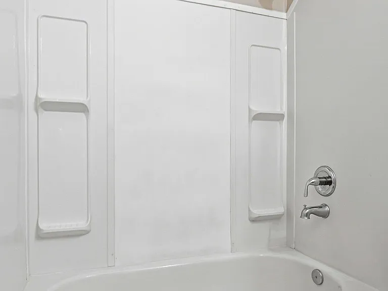 714 Hc Gilbert Minjares Dr — Photo 16