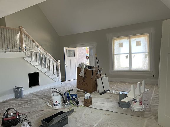 2nd image of 625 Sunset Valley Dr