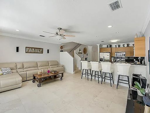 1st image of 3152 Indiana St