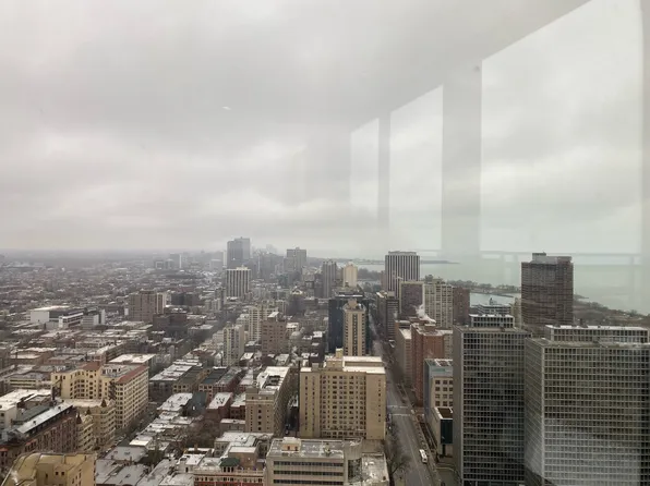 2650 N Lakeview Ave APT 2703, Chicago, IL 60614