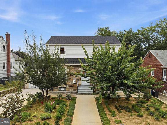 3rd image of 7331 Dorcas St #33