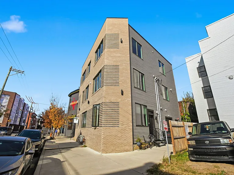 2301 Frankford Ave — Photo 2