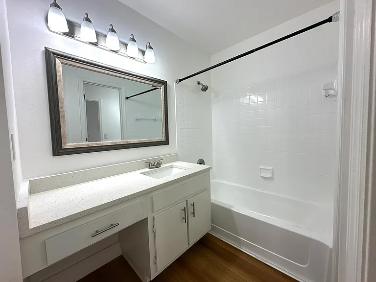 6020 Scotchwood Gln #210 — Photo 11