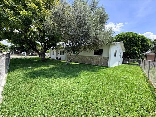 5101 SW 127th Pl Photo 1